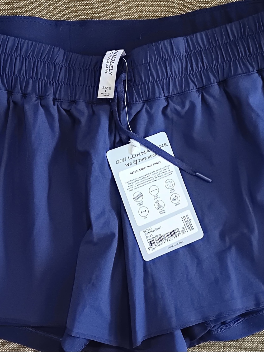 Lorna Jane Swift Run Short BRAND NEW
